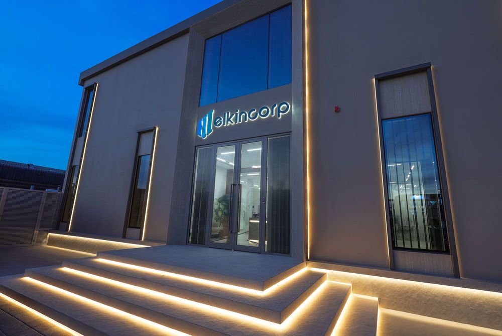 Product Image w-[300px]